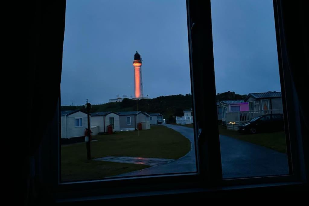 Sea La Vie Caravan At Silver Sands Holiday Park Villa Lossiemouth Exterior photo